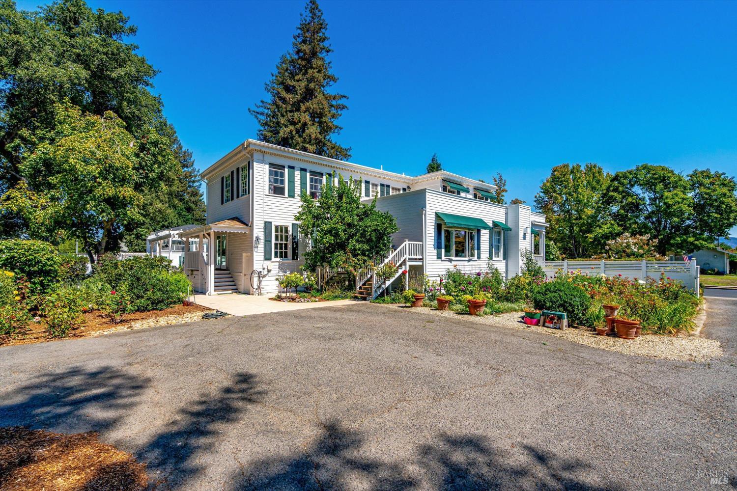 2389 Chad Court Napa CA 94558