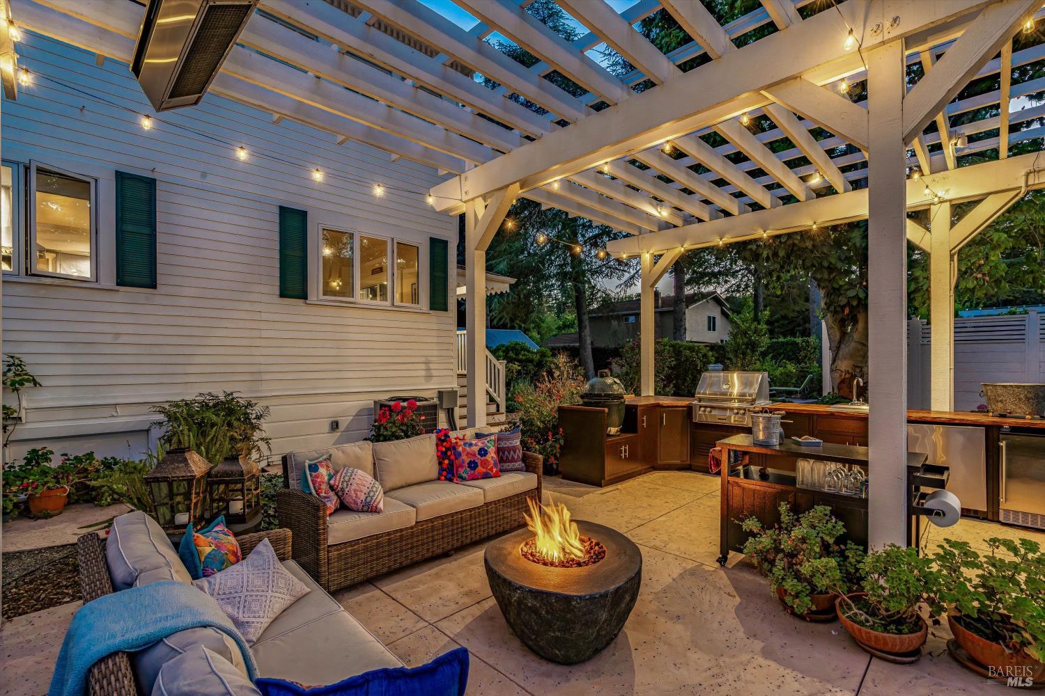 2389 Chad Court Napa CA 94558