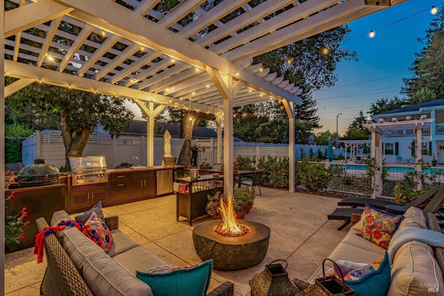 2389 Chad Court Napa CA 94558