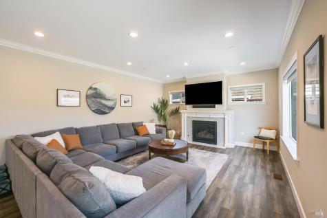 1325 Dogwood Drive Santa Rosa CA 95403