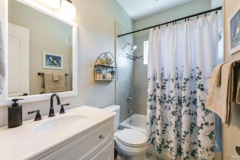 1325 Dogwood Drive Santa Rosa CA 95403
