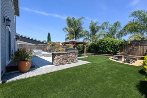 1325 Dogwood Drive Santa Rosa CA 95403