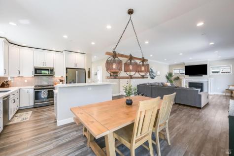 1325 Dogwood Drive Santa Rosa CA 95403