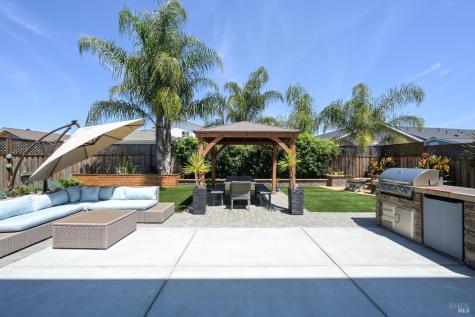 1325 Dogwood Drive Santa Rosa CA 95403
