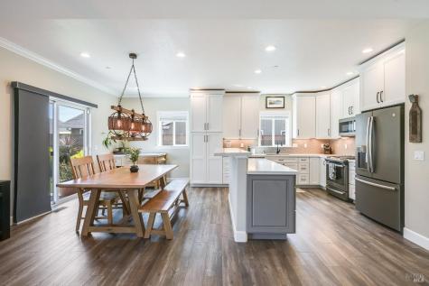 1325 Dogwood Drive Santa Rosa CA 95403