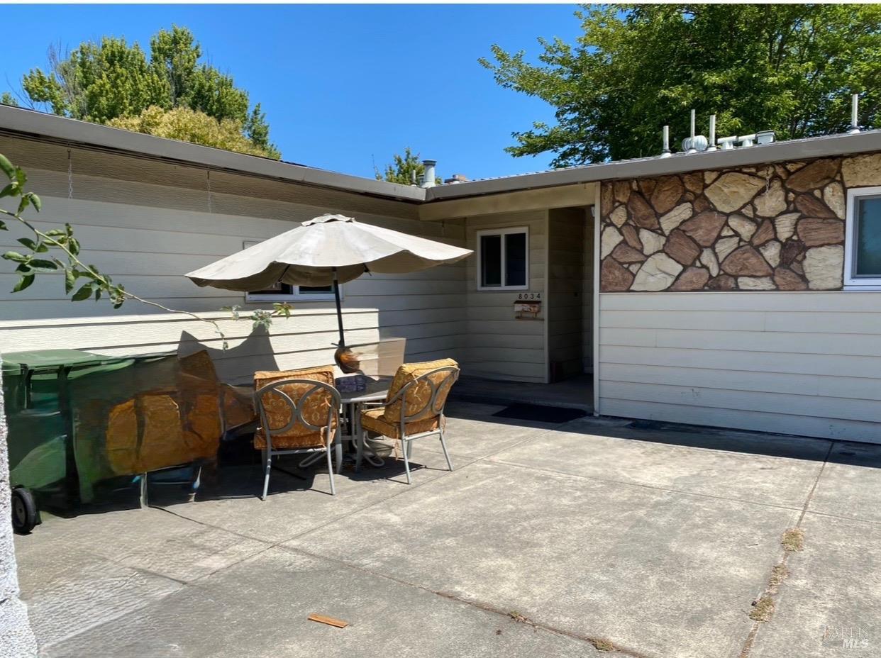8034 Adrian Drive Rohnert Park CA 94928
