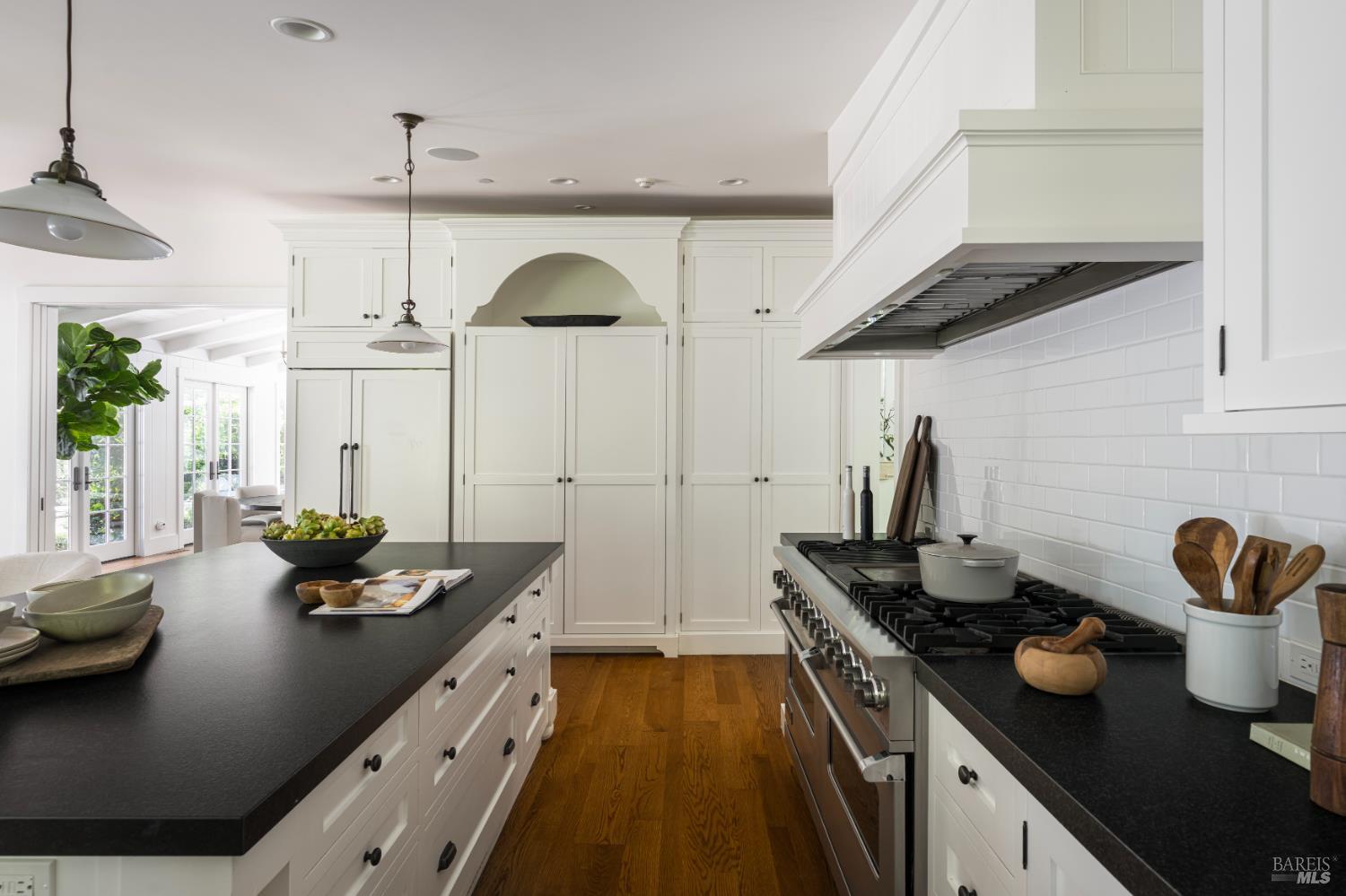 19 Woodside Way Ross CA 94957