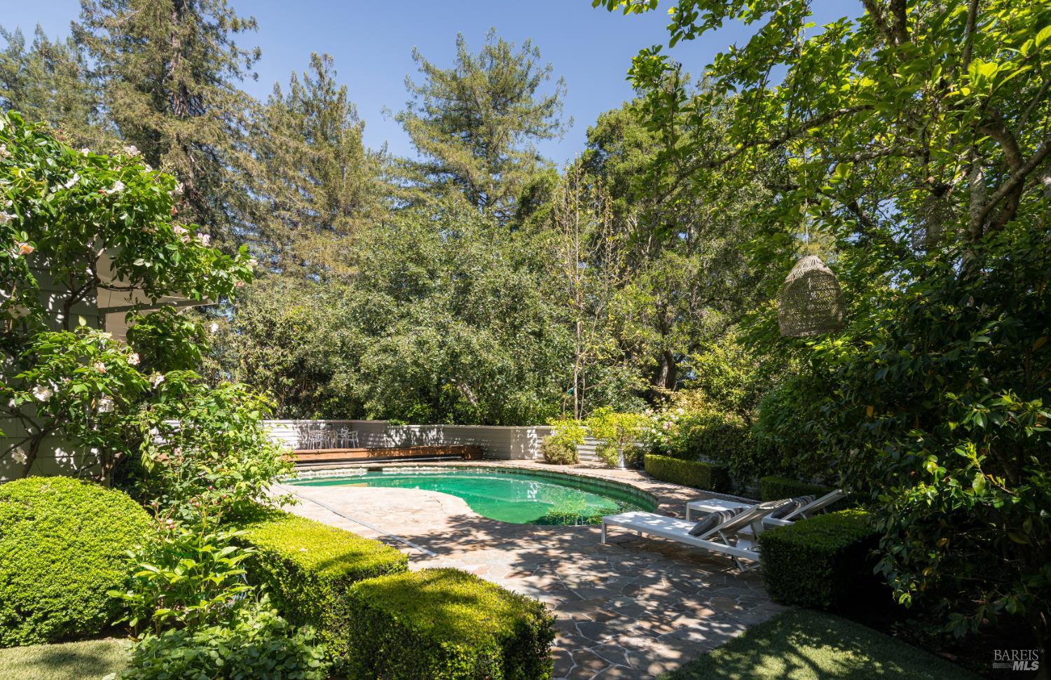 19 Woodside Way Ross CA 94957