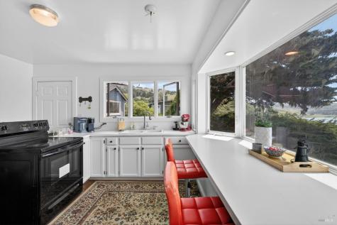 10591 Pacific Avenue Jenner CA 95450