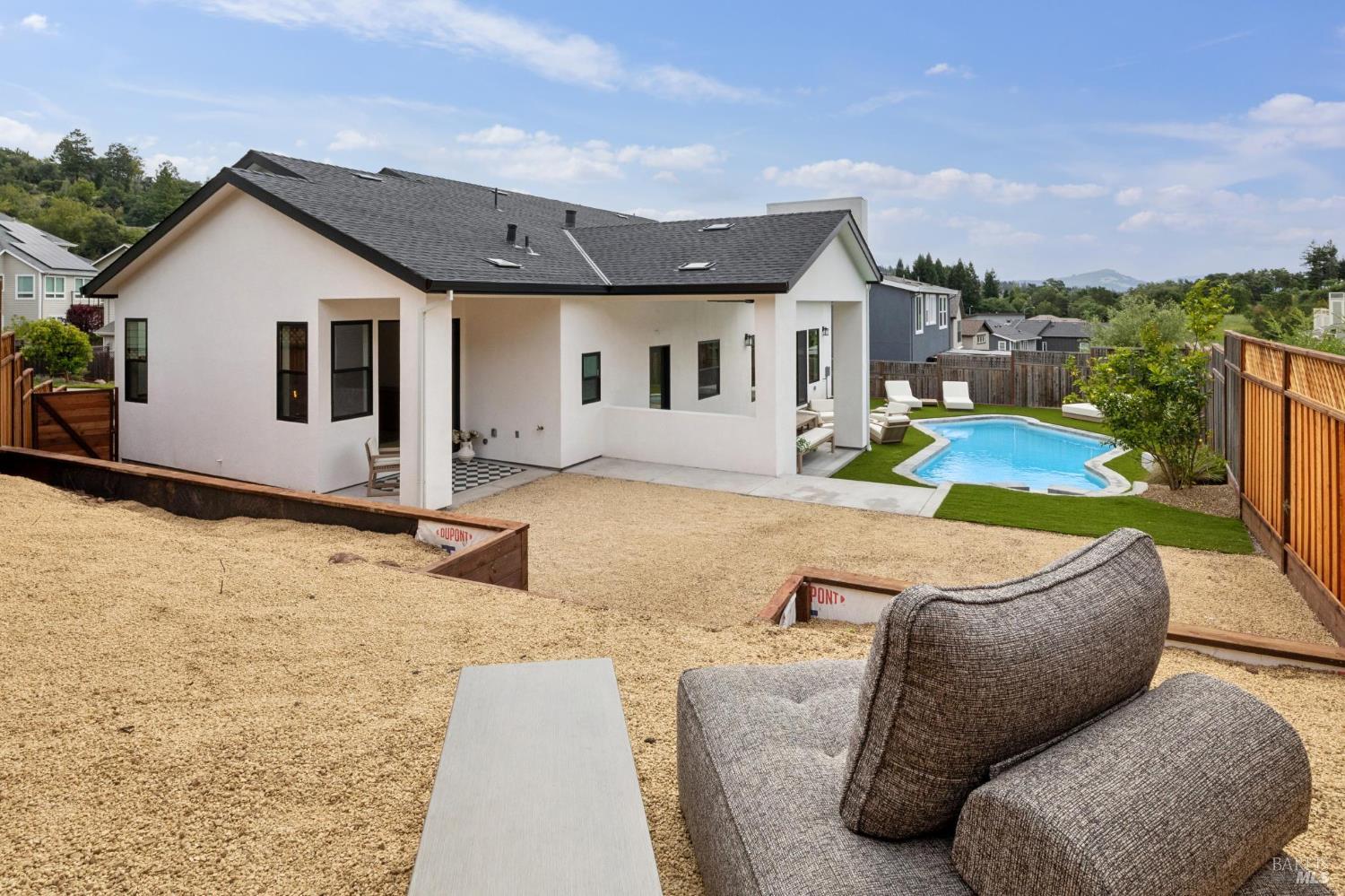2154 Vintage Circle Santa Rosa CA 95404