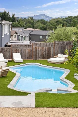 2154 Vintage Circle Santa Rosa CA 95404