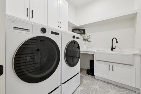 2154 Vintage Circle Santa Rosa CA 95404