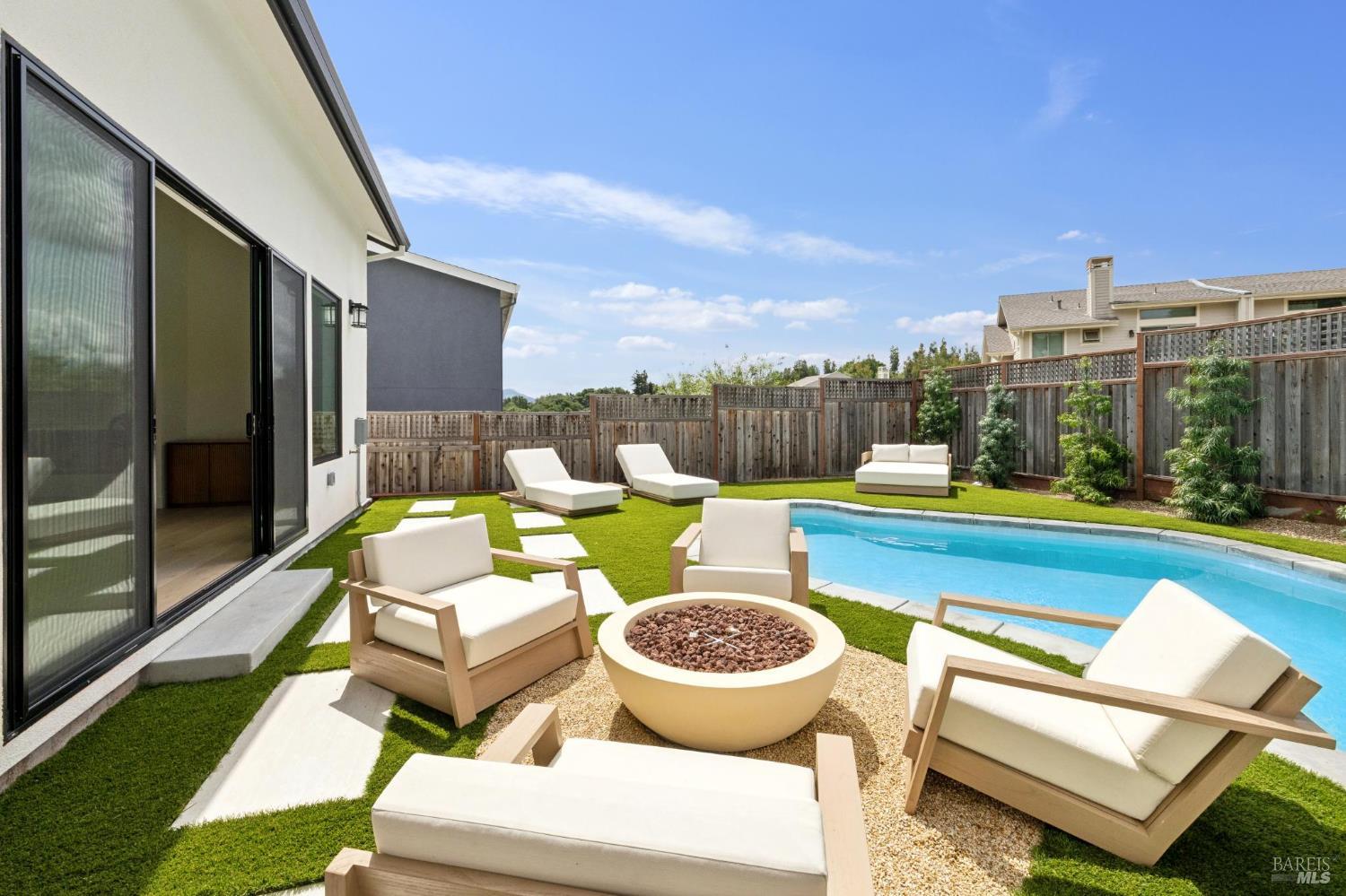 2154 Vintage Circle Santa Rosa CA 95404