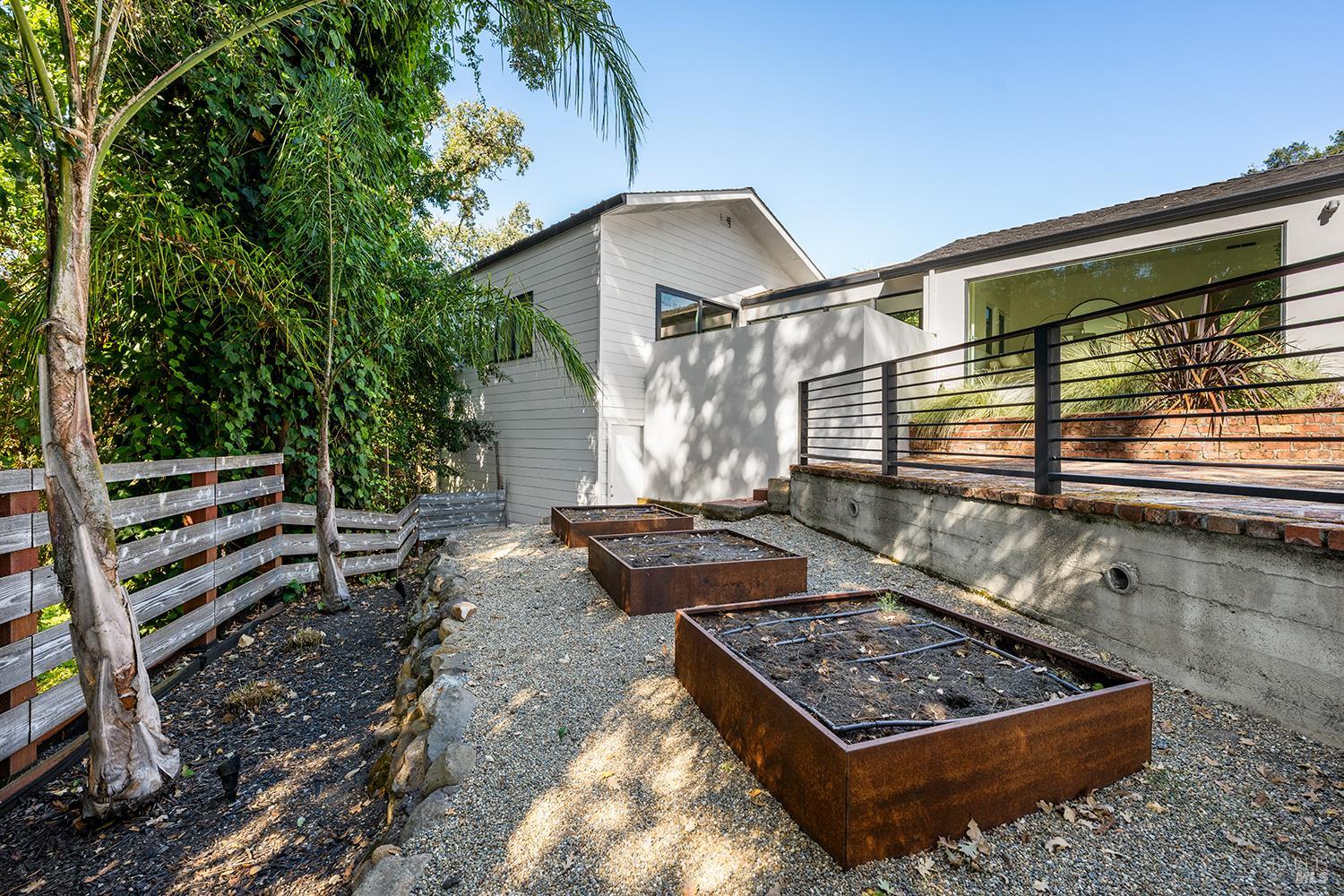 778 S Fitch Mountain Road Healdsburg CA 95448