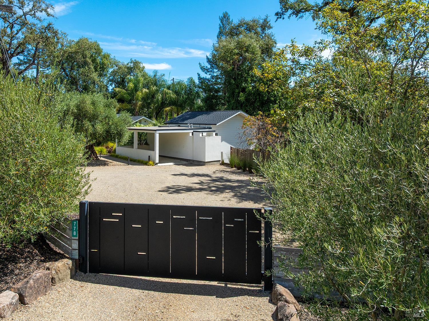 778 S Fitch Mountain Road Healdsburg CA 95448