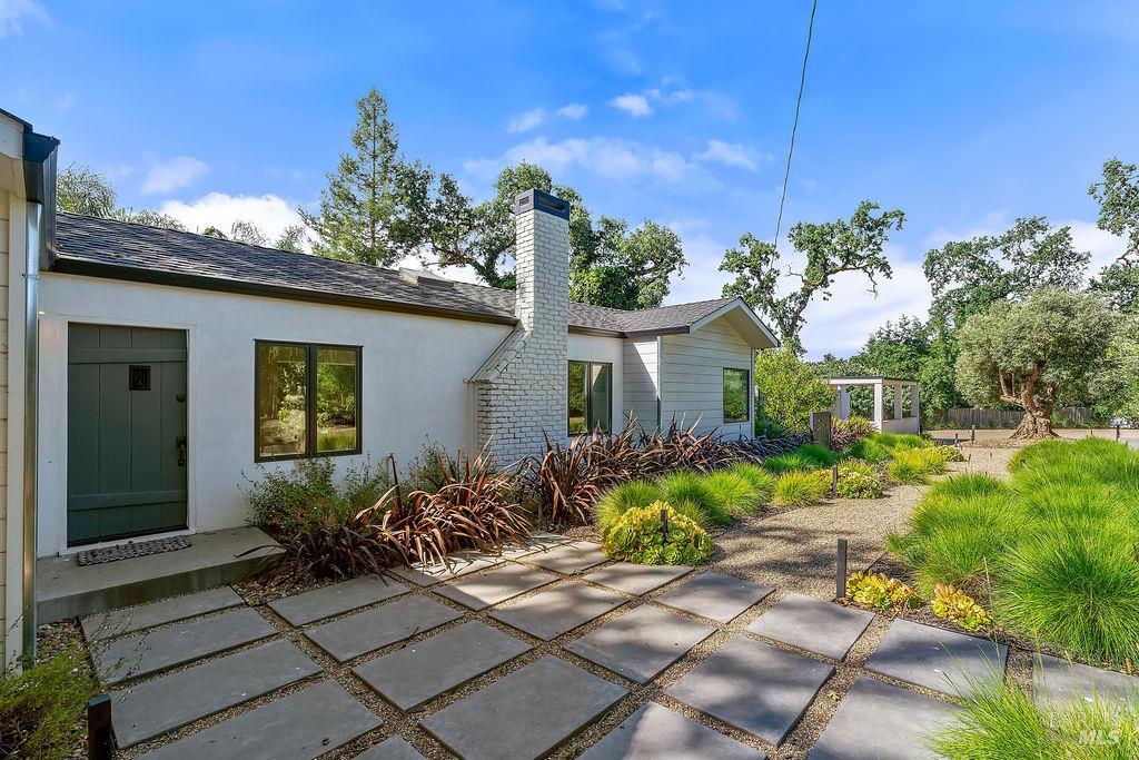 778 S Fitch Mountain Road Healdsburg CA 95448