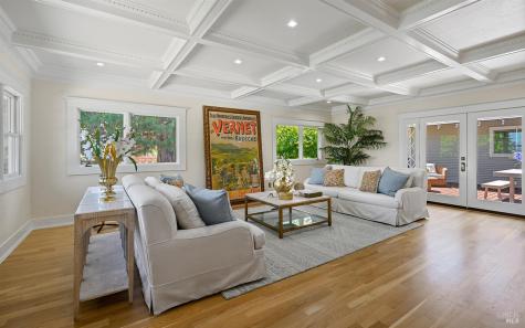 614 Live Oak Avenue Sebastopol CA 95472