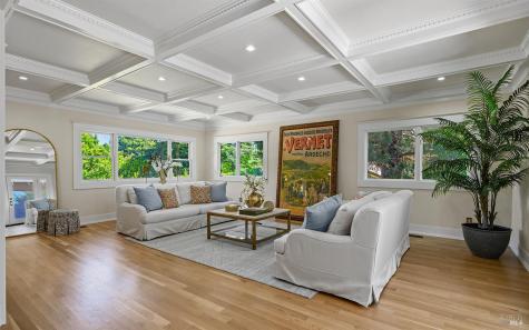 614 Live Oak Avenue Sebastopol CA 95472