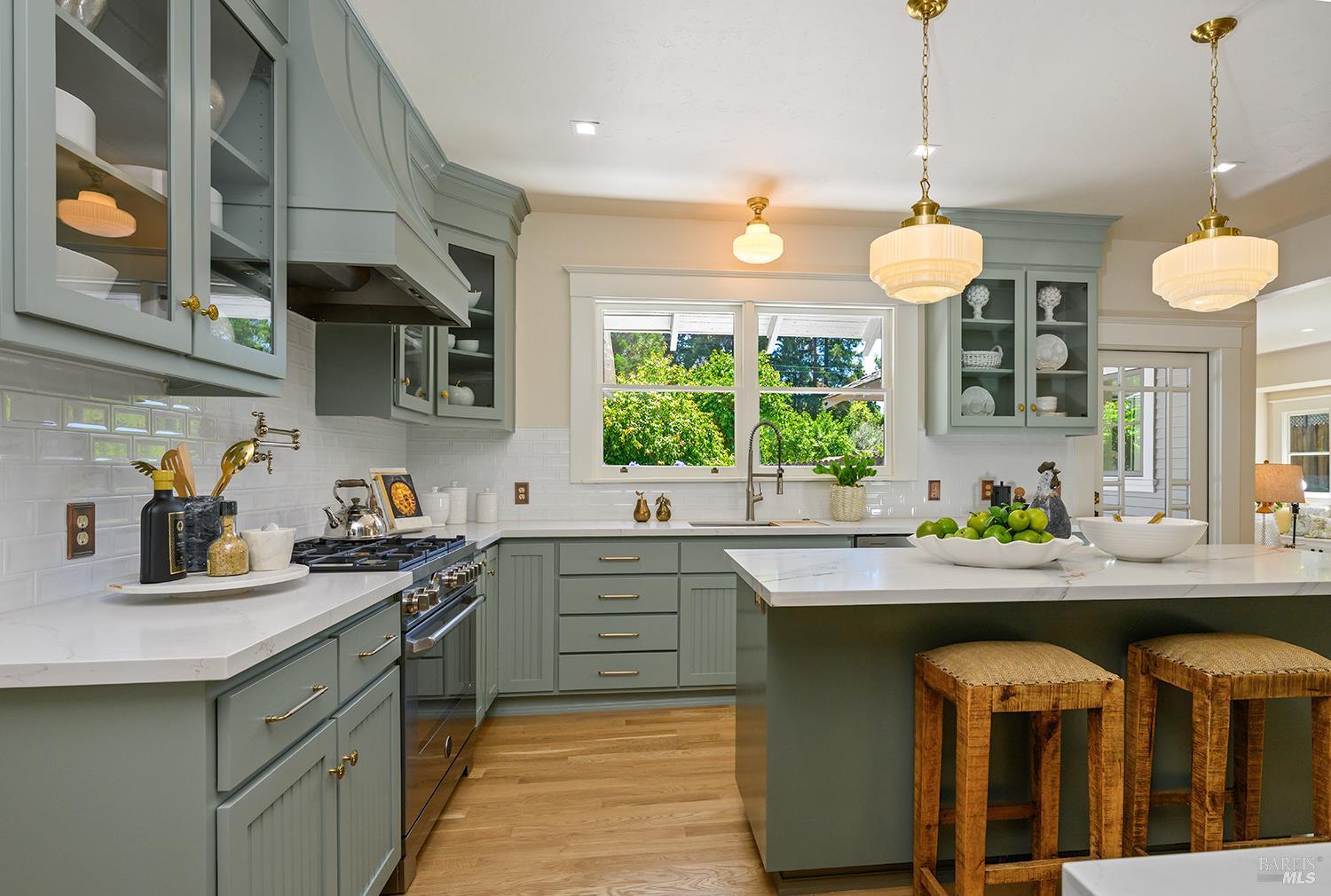 614 Live Oak Avenue Sebastopol CA 95472