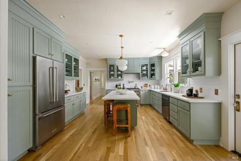614 Live Oak Avenue Sebastopol CA 95472
