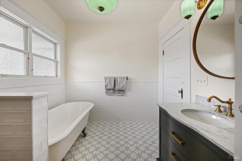 614 Live Oak Avenue Sebastopol CA 95472