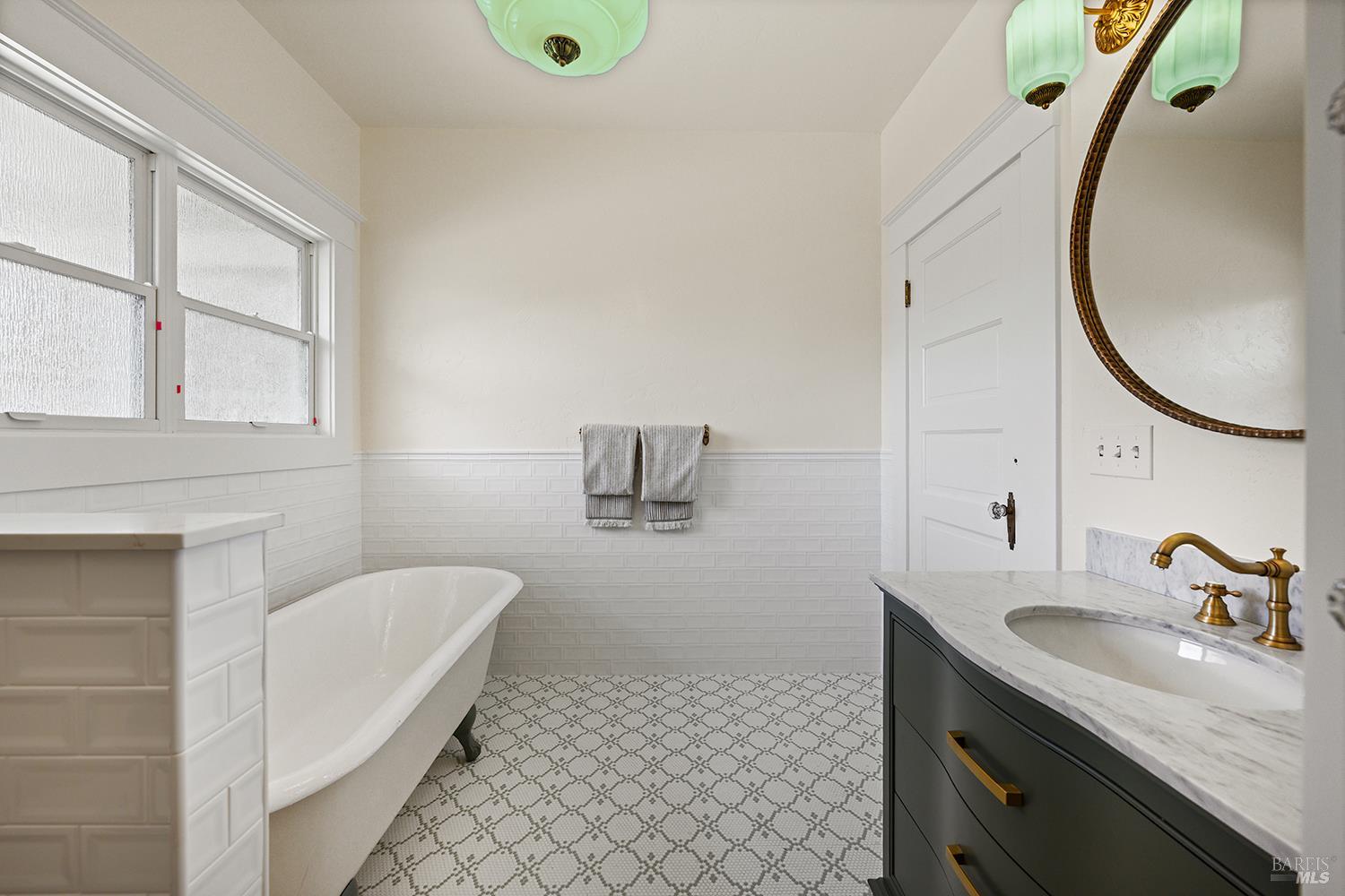 614 Live Oak Avenue Sebastopol CA 95472