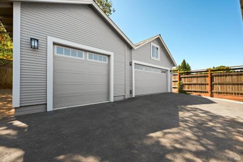 614 Live Oak Avenue Sebastopol CA 95472