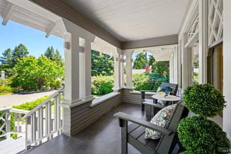 614 Live Oak Avenue Sebastopol CA 95472