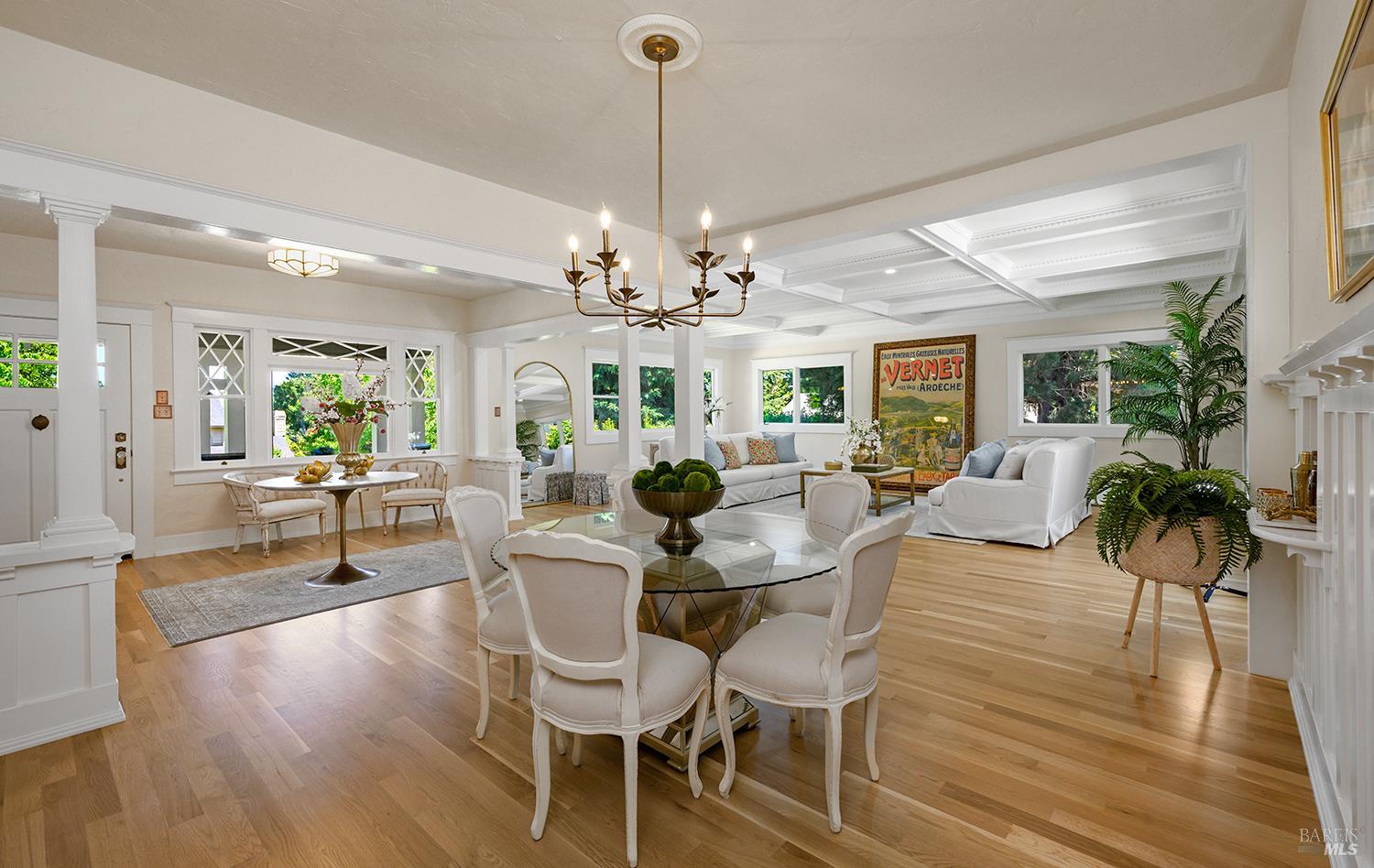 614 Live Oak Avenue Sebastopol CA 95472