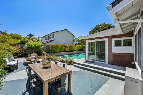 258 San Carlos Way Novato CA 94945