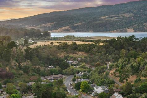 16 Brighton Avenue Bolinas CA 94924