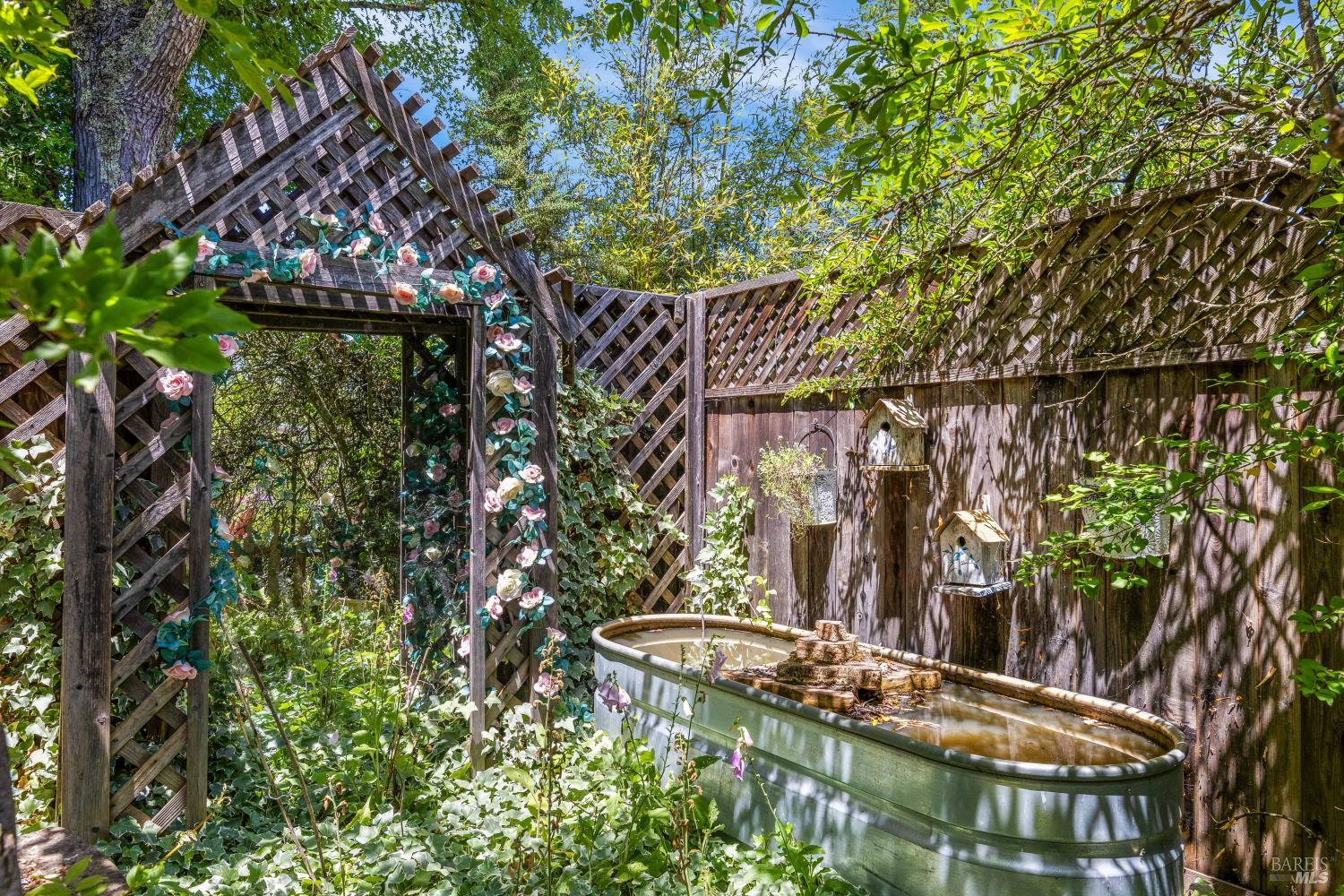 13511 Powerhouse Road Potter Valley CA 95469