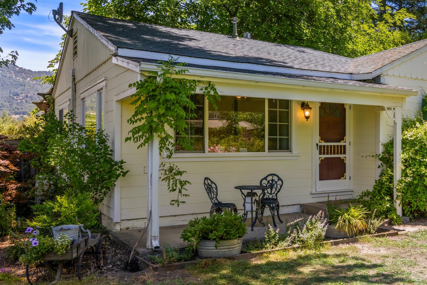 13511 Powerhouse Road Potter Valley CA 95469