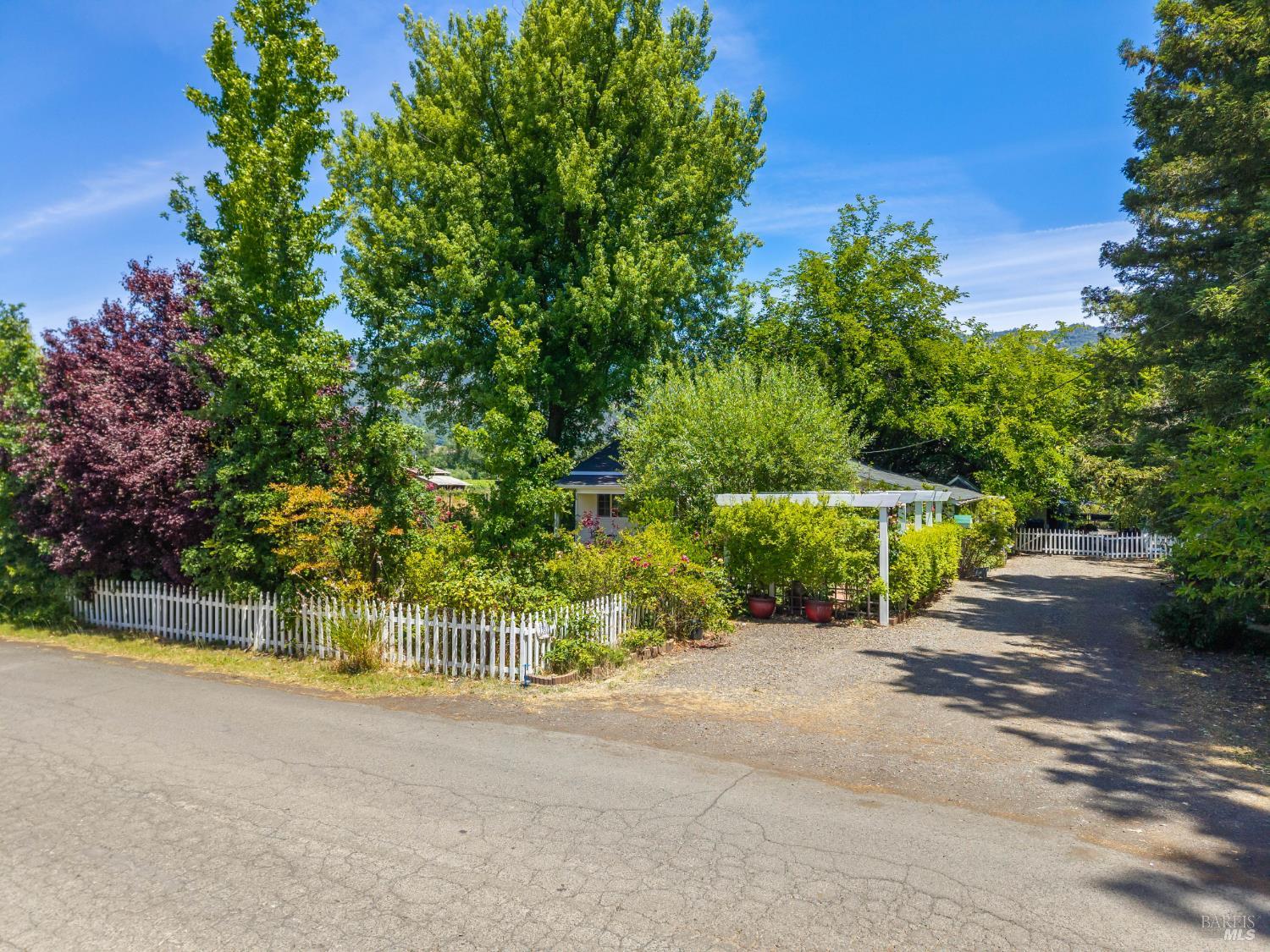 13511 Powerhouse Road Potter Valley CA 95469