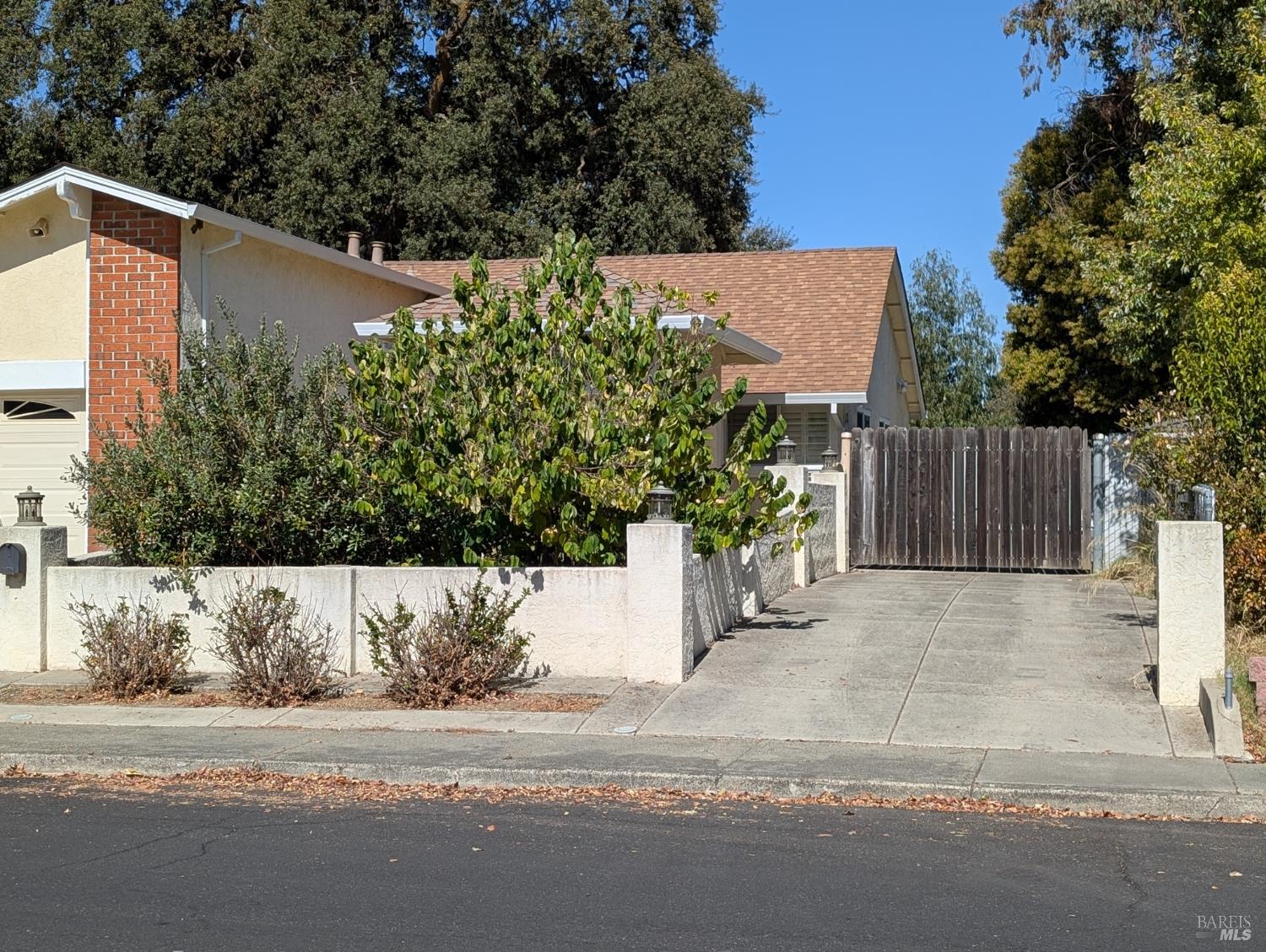 225 Woodhaven Drive Vacaville CA 95687