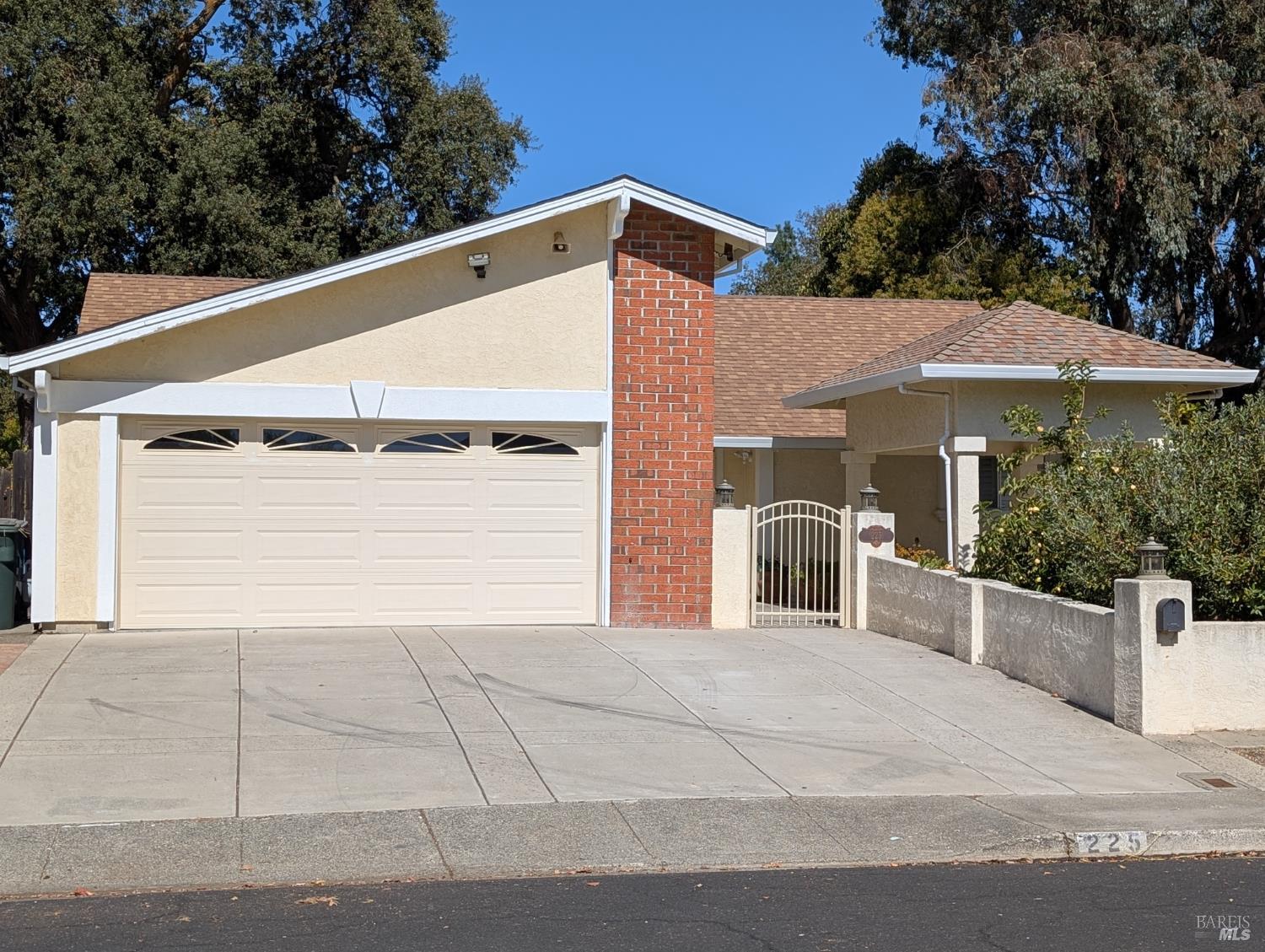 225 Woodhaven Drive Vacaville CA 95687