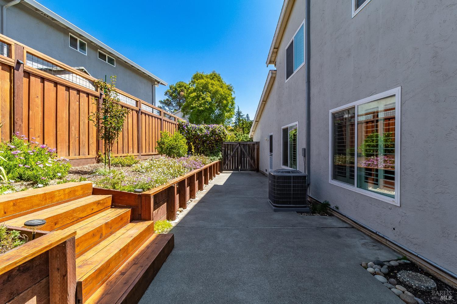 411 York Drive Benicia CA 94510