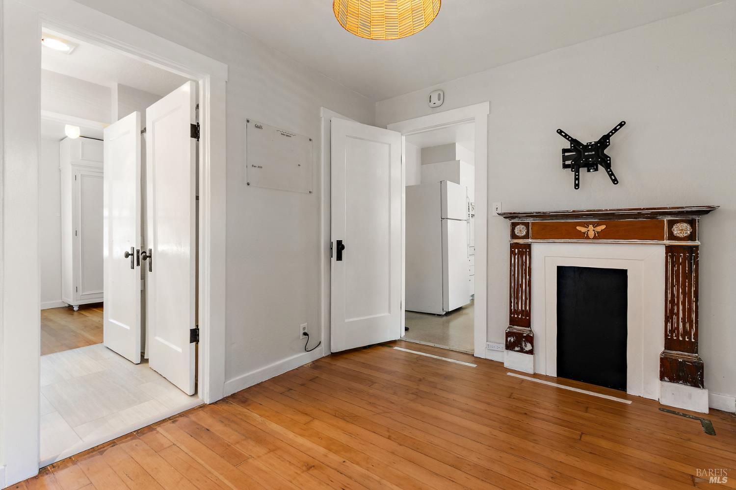 10017 Pippin Street Oakland CA 94603