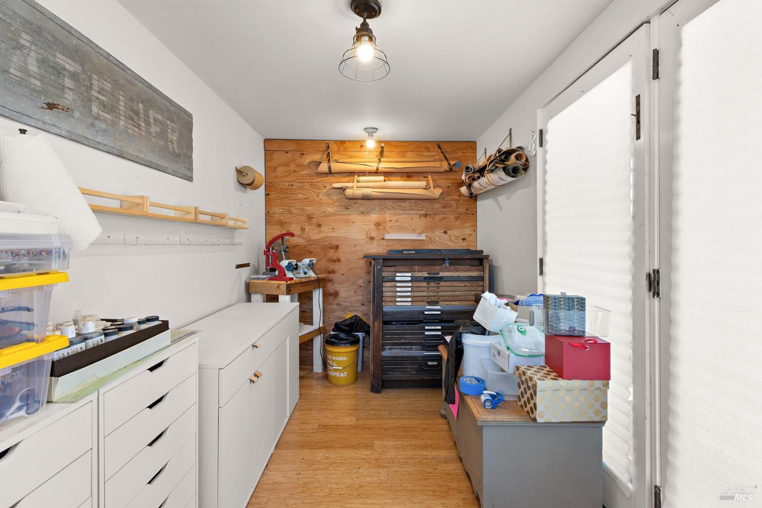 10017 Pippin Street Oakland CA 94603