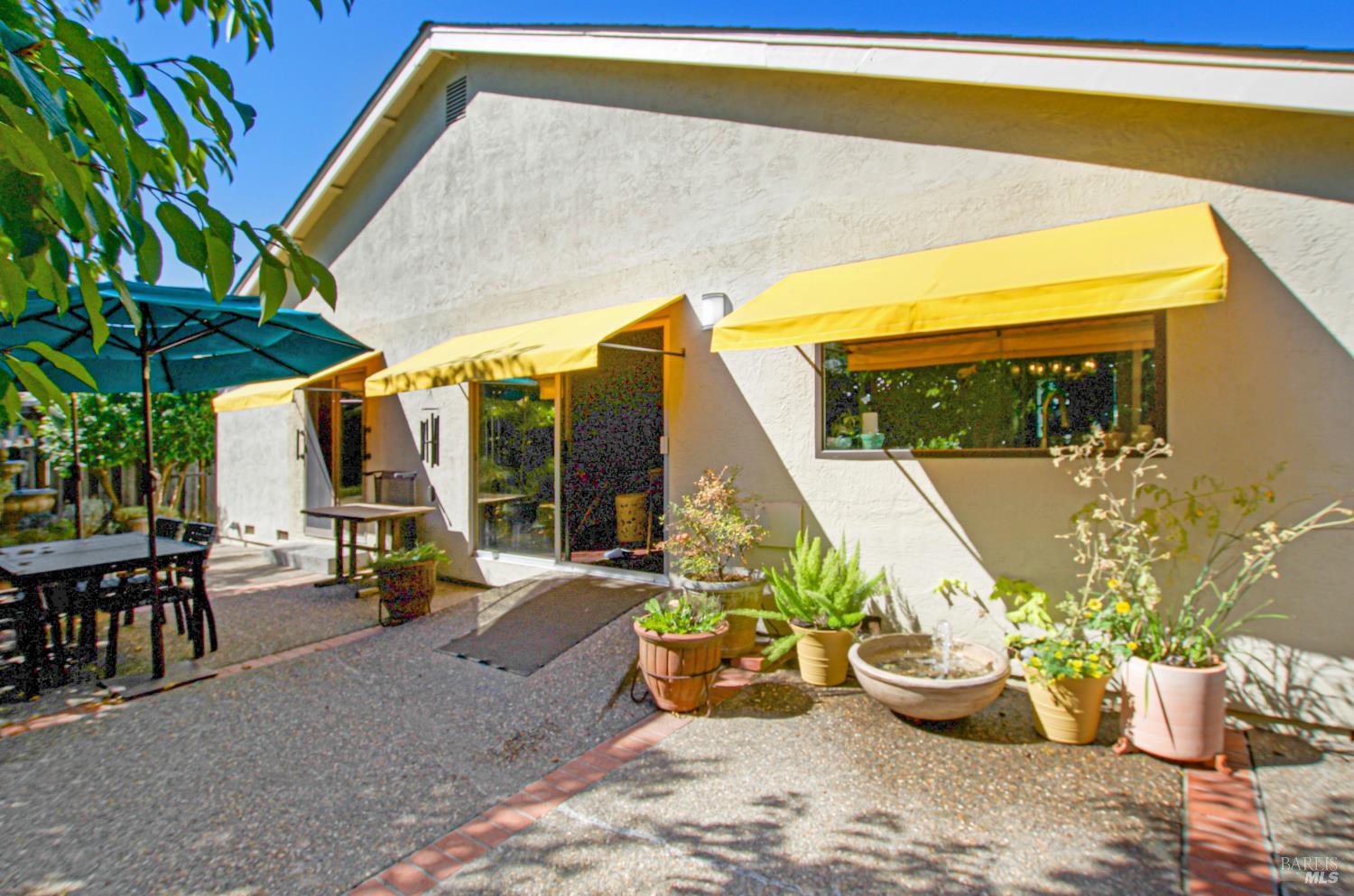 2338 Lakepark Drive Napa CA 94558