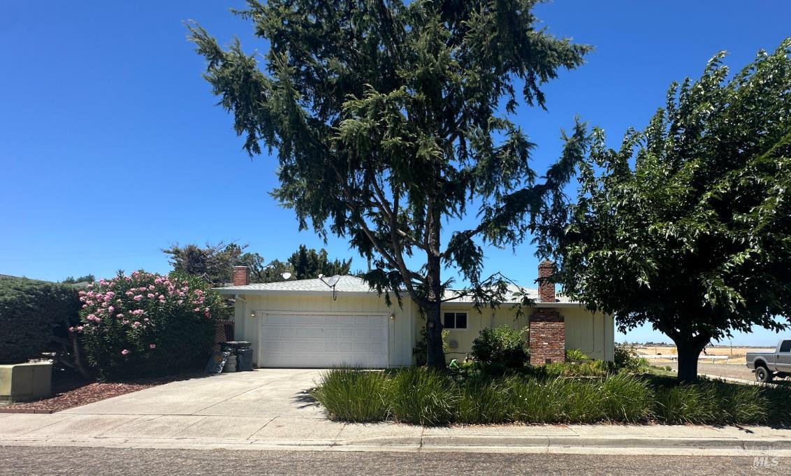 335 Sierra Avenue Rio Vista CA 94571