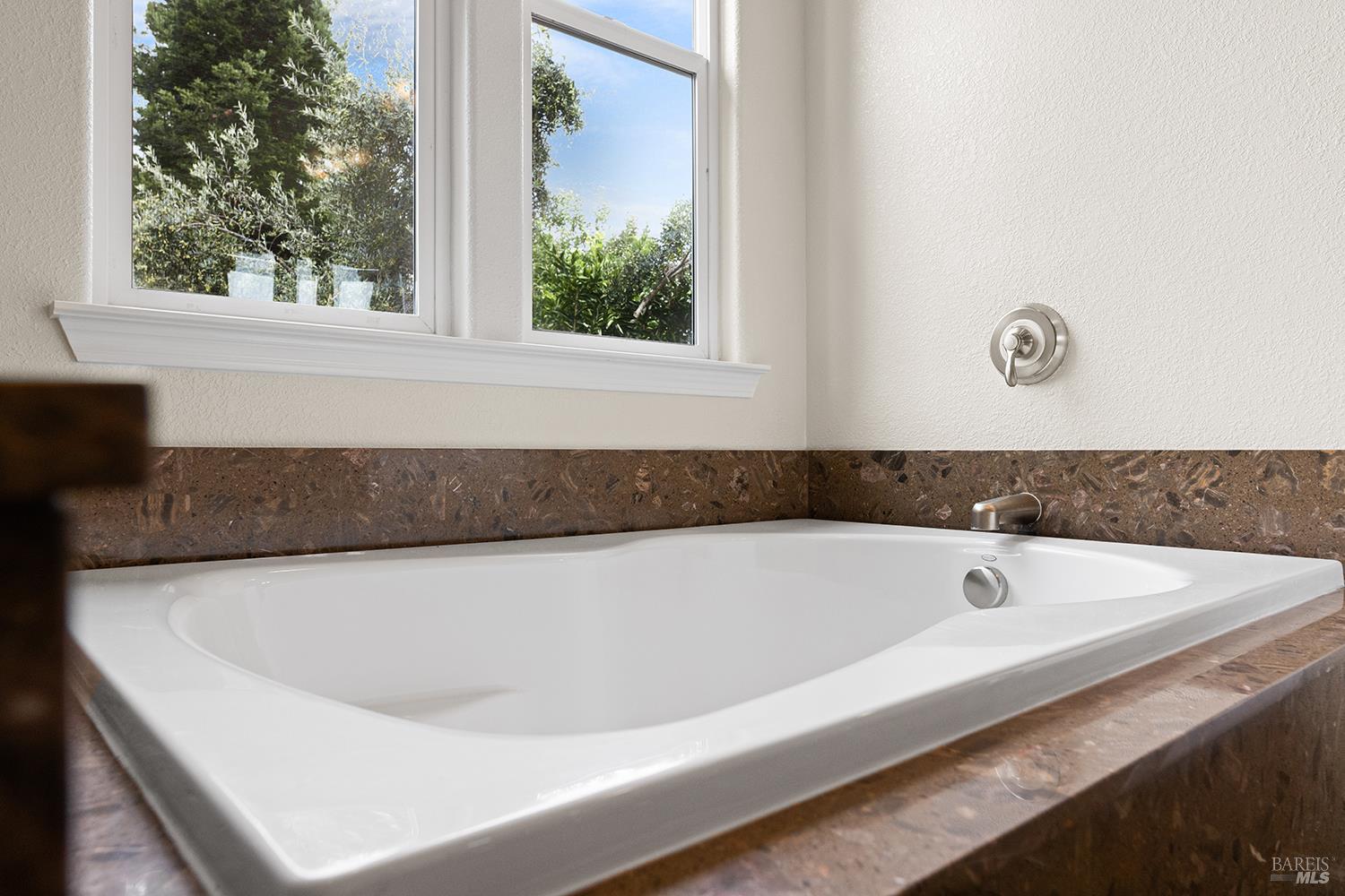 1997 Citrine Way Santa Rosa CA 95404