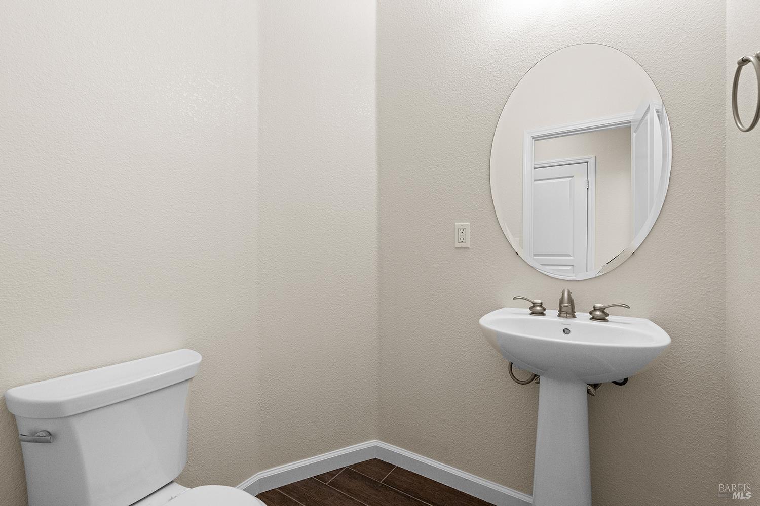 1997 Citrine Way Santa Rosa CA 95404