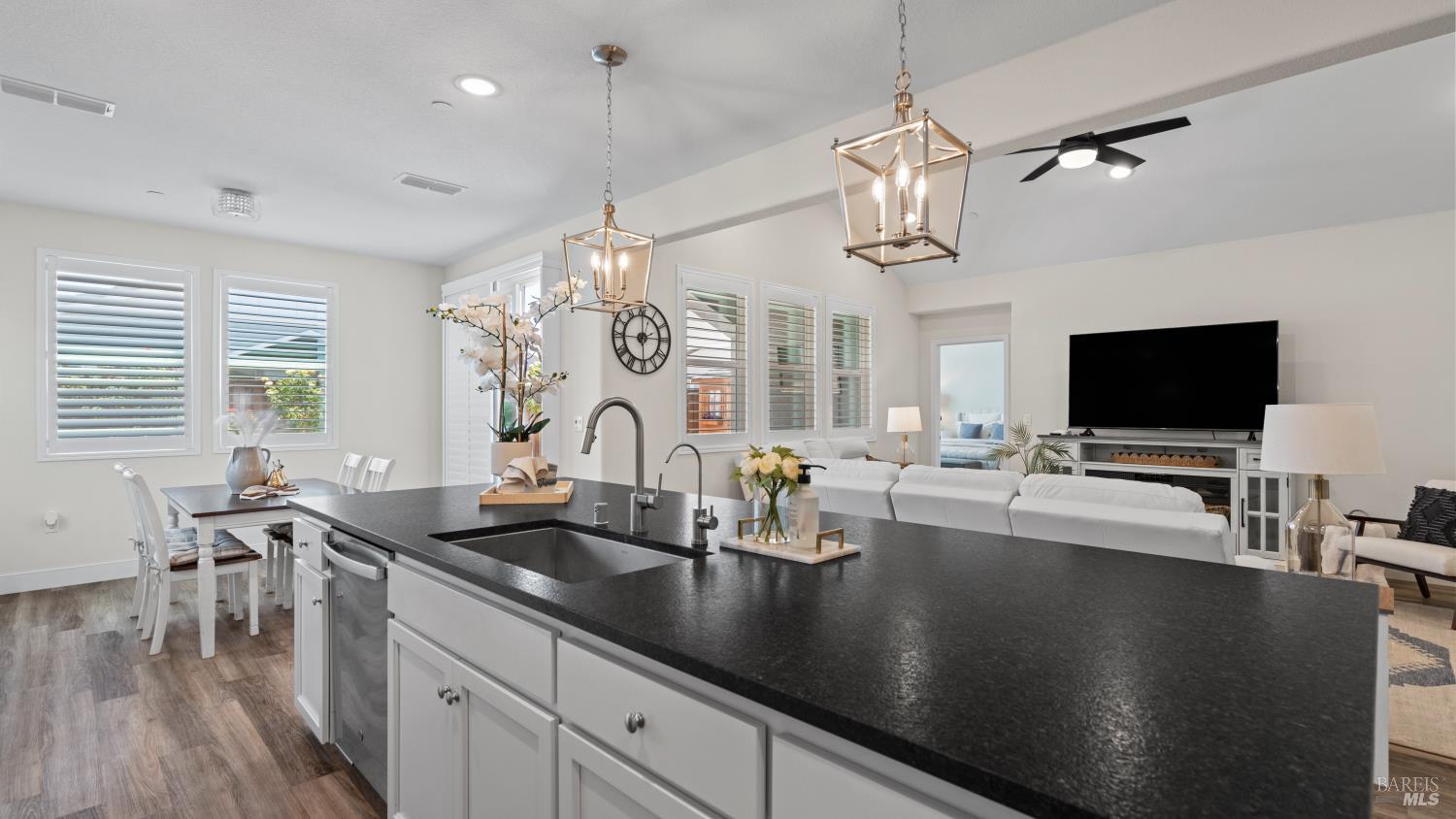 2115 Prairie Way Dixon CA 95620