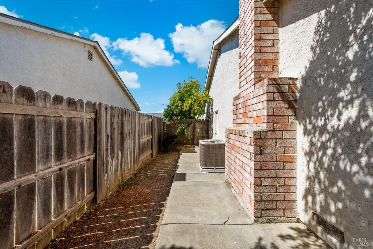 785 Dogwood Circle Fairfield CA 94533