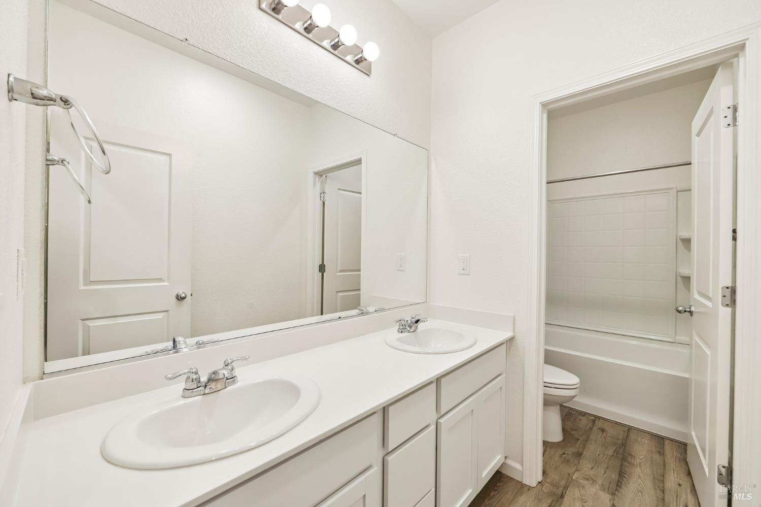 635 Honey Bee Road Dixon CA 95620