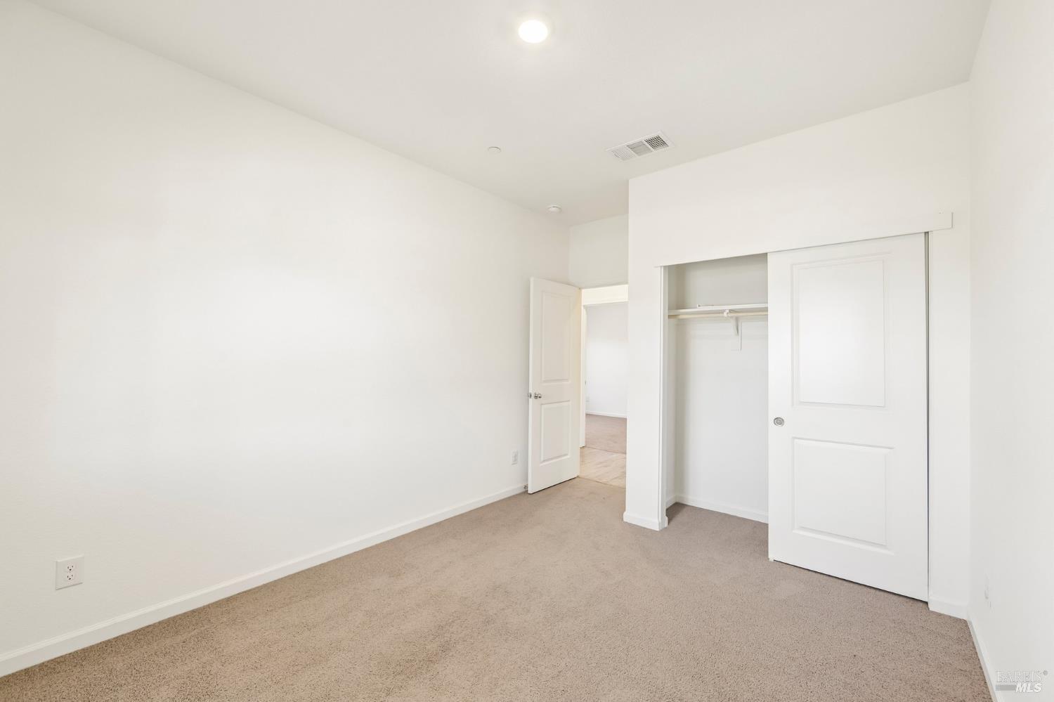 635 Honey Bee Road Dixon CA 95620