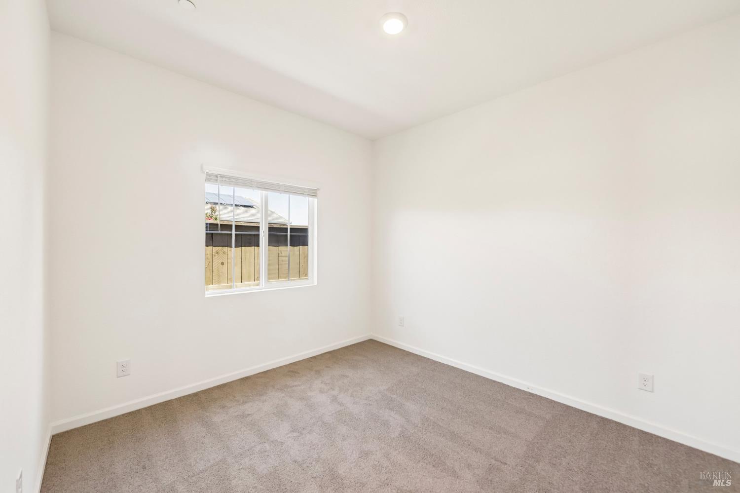 635 Honey Bee Road Dixon CA 95620