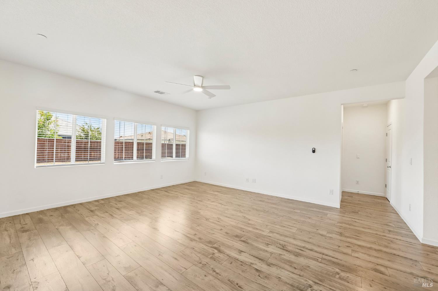635 Honey Bee Road Dixon CA 95620