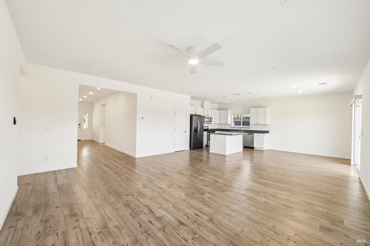 635 Honey Bee Road Dixon CA 95620